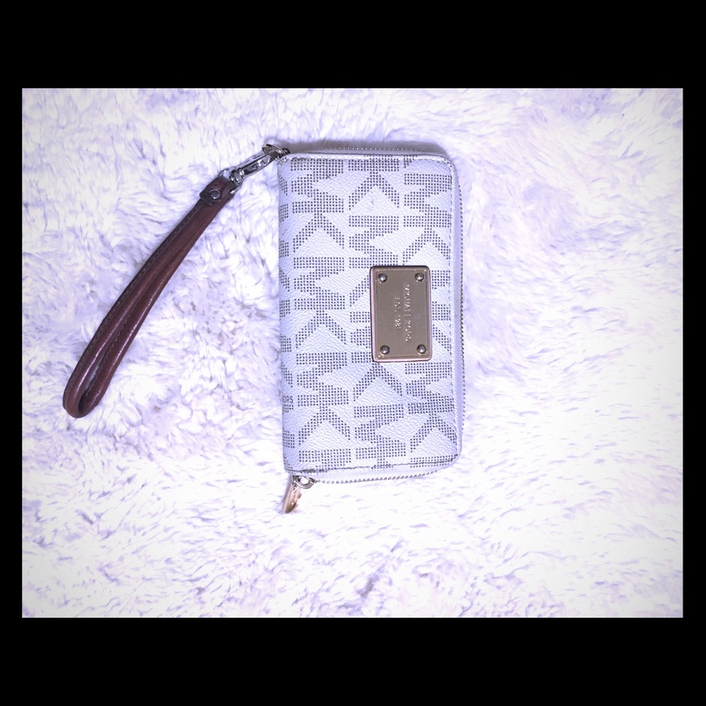 Michael Kors Wallet/Wristlet